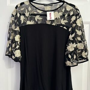 Kim & Cami jersey blouse NWT.